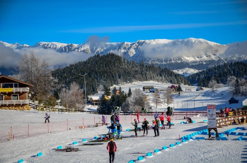 norvegia-a-luat-doua-medalii-la-cm-de-la-cheile-gradistei