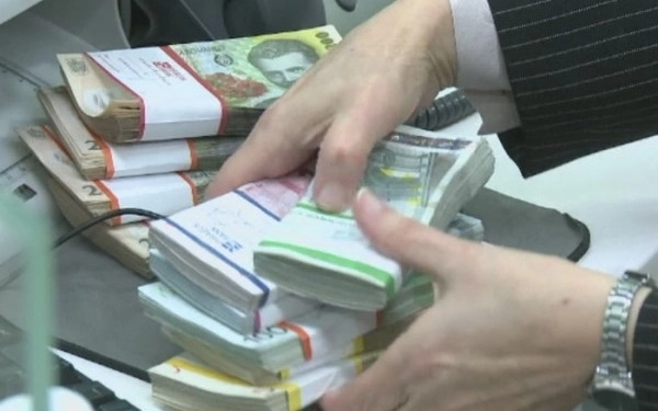 partidele-politice-mari-datoare-vandute