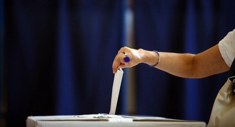 premierul-ciolos-refuza-modificarea-modalitatii-de-alegere-a-primarilor