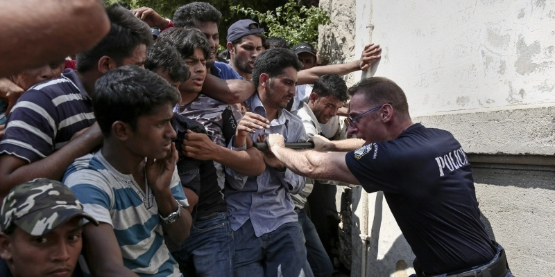 romania-trimite-efective-in-grecia-pentru-gestionarea-crizei-migrantilor