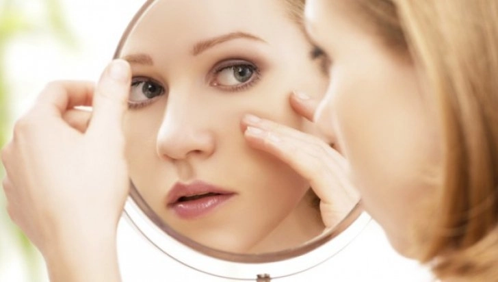 sase-obiceiuri-gresite-care-te-fac-sa-imbatranesti-mai-repede