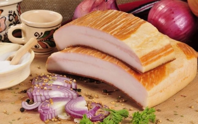 slanina-cu-ceapa-elixir-pentru-sanatate