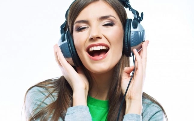 topul-fericirii-in-materie-de-muzica-piesele-care-te-aduc-de-la-agonie-la-extaz