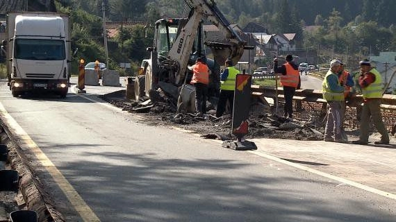 trafic-restrictionat-intre-brasov-si-ploiesti-in-urma-unei-surpari-pe-dn1