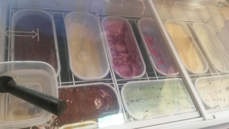 ultima-ora-inghetata-confiscata-de-inspectorii-dsv-in-piata-astra-galerie-foto