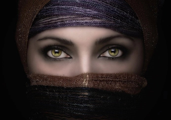 un-arab-a-divortat-de-sotia-lui-dupa-ce-a-vazuto-fara-machiaj