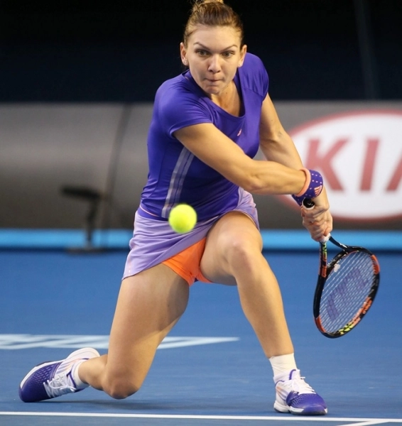 us-open-2016-simona-halep-joaca-de-la-ora-1800