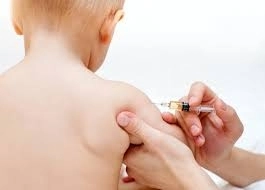 vaccinarea-copiilor-este-vitala-sustine-raed-arafat