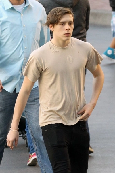 vezi-cum-arata-prima-masina-a-lui-beckham-junior-