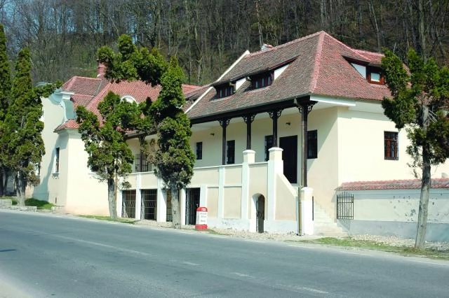 -termenul-de-relocare-a-muzeului-national-din-bran-a-fost-prelungit-cu-9-luni