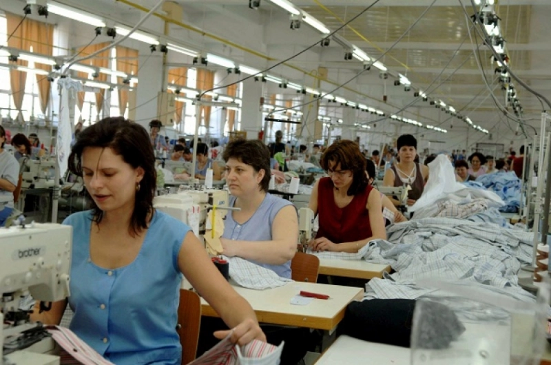 1-din-4-angajati-din-regiunea-centru-lucreaza-la-brasov-