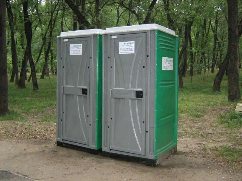 100000-de-lei-pentru-20-de-toalete-ecologice