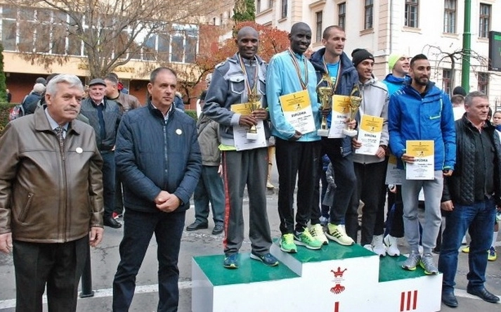 1200-de-persoane-au-alergat-sambata-refacand-traseul-revoltei-din-15-noiembrie-1987