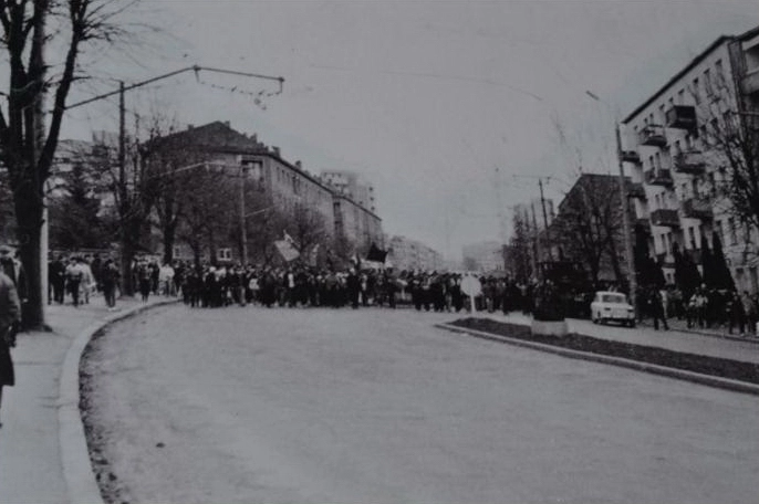 15-noiembrie-1987-revolta-muncitorilor-brasoveni-ziua-cand-frica-a-fost-invinsa