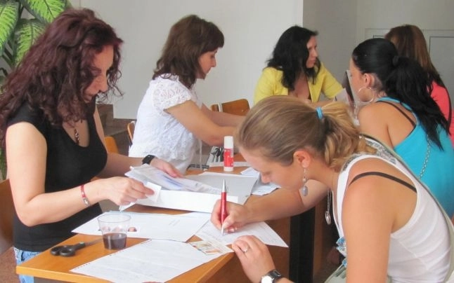 210-absolventi-din-brasov-sau-inscris-pentru-ajutorul-de-somaj