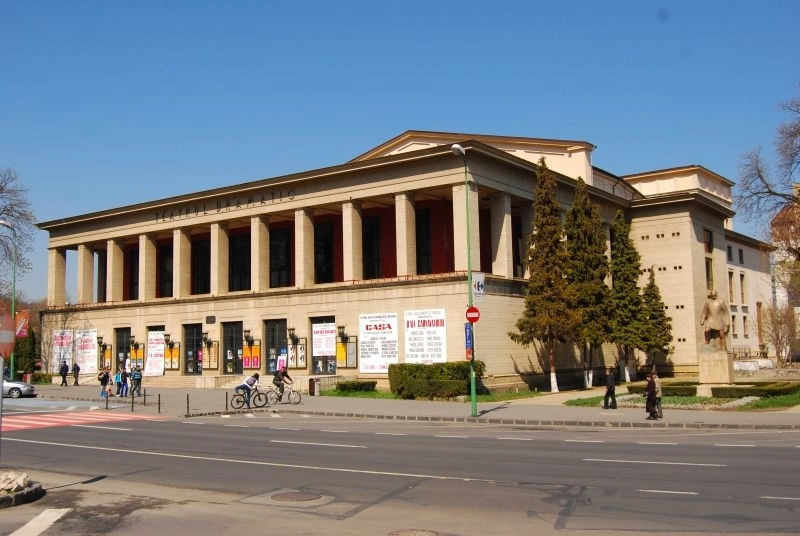 4-candidati-la-interviul-pentru-sefia-teatrului-