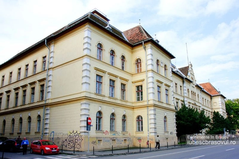 40-de-straini-vor-invata-limba-romana-la-poalele-tampei-