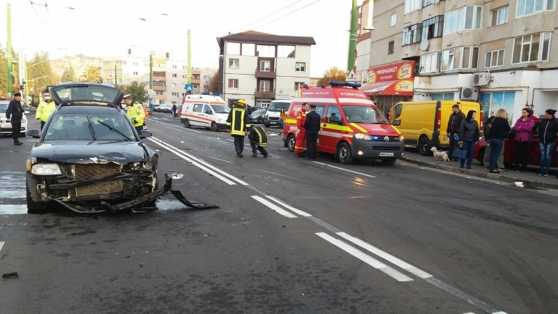 accident-rutier-cu-cinci-victime-pe-strada-carpatilor-