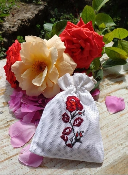 atelier-de-cusut-sambata-la-casa-junilor