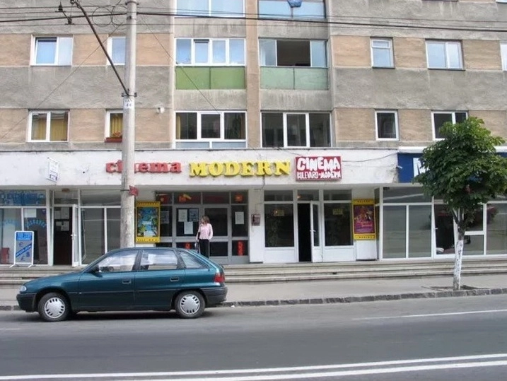 au-inceput-lucrarile-la-fostul-cinematograf-modern