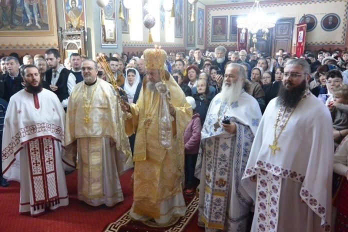 biserica-sfantul-nicolae-din-budila-a-fost-sfintita-dupa-renovare
