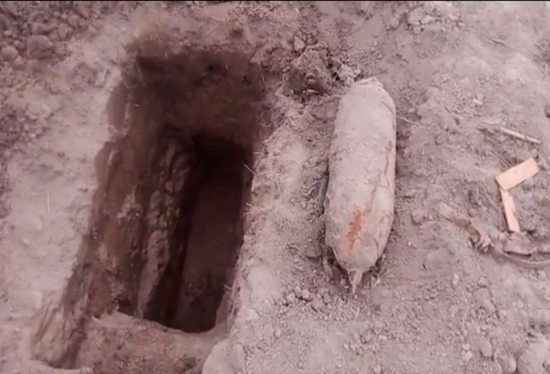 bomba-de-aviatie-de-50-de-kg-gasita-pe-camp-intre-codlea-si-halchiu