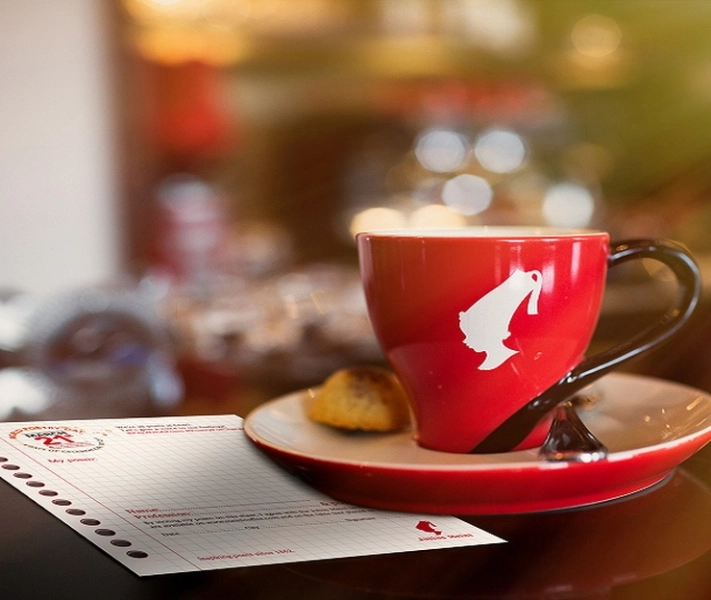 brasovenii-isi-pot-cumpara-cafele-platind-cu-versuri