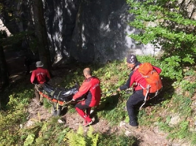 cadavru-gasit-in-prapastia-ursilor