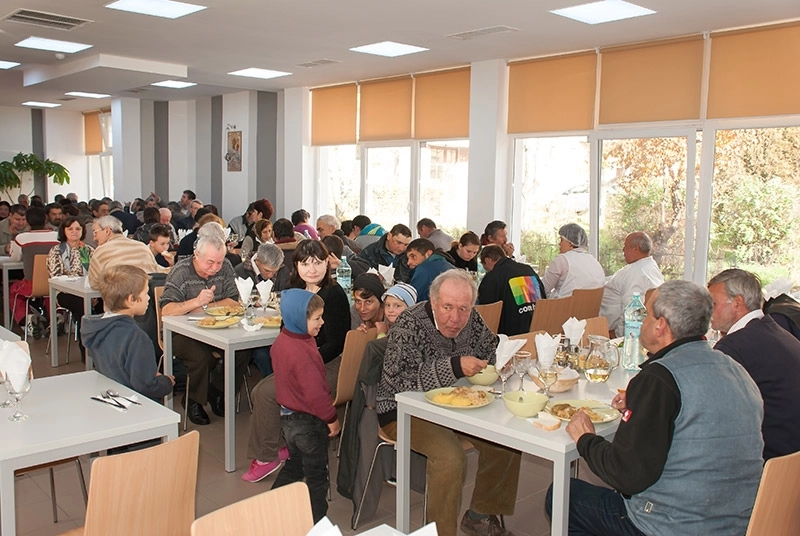 cantina-sociala-multumesc-ii-sprijina-pe-cei-mai-nevoiasi-brasoveni-