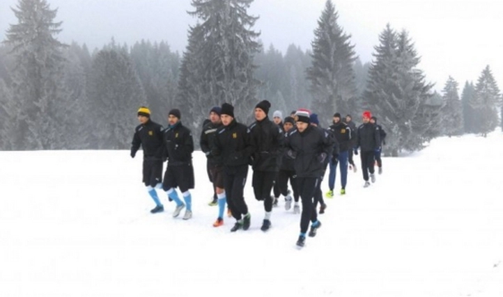 cantonament-de-iarna-in-poiana-pentru-jucatorii-de-la-lui-fc-brasov