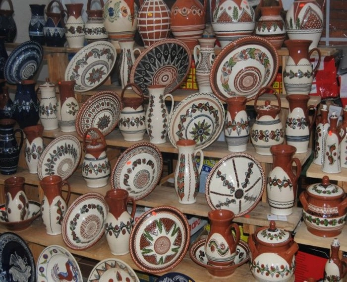 casute-cu-produse-handmade-si-mestesugaresti-in-piata-star-din-brasov