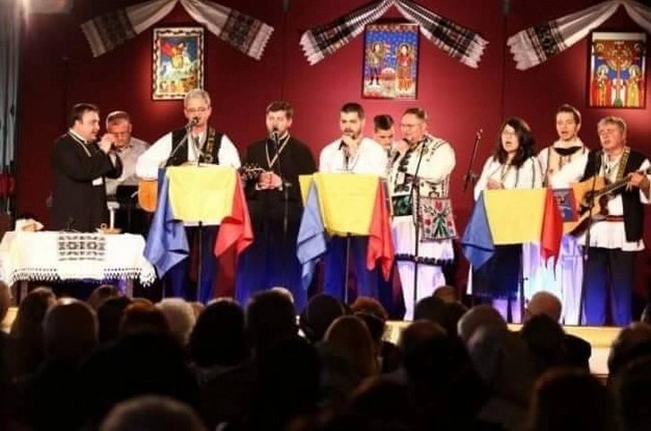 cenaclul-lumina-lina-din-sibiu-in-concert-la-biserica-din-parau