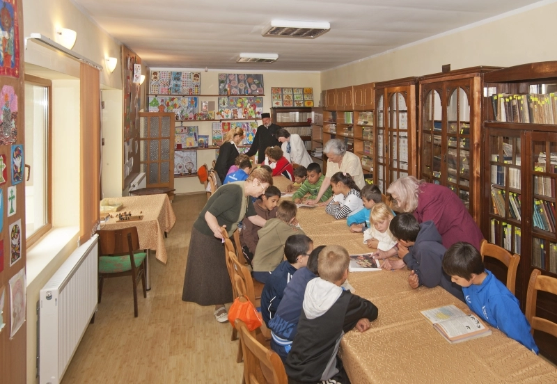 centre-de-zi-pentru-copiii-cu-parinti-plecati-in-strainatate