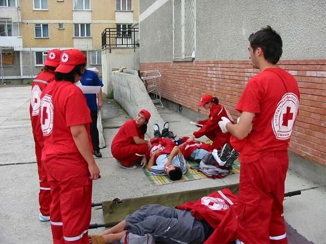 crucea-rosie-brasov-recruteaza-voluntari