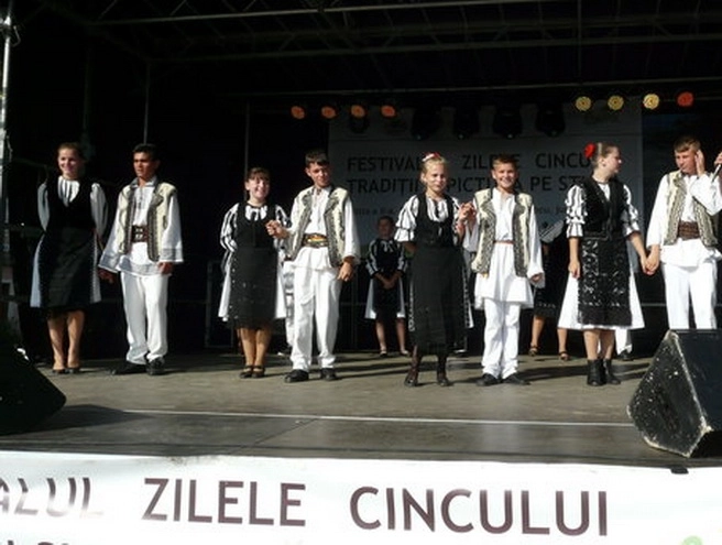 doua-zile-de-sarbatoare-la-cincu