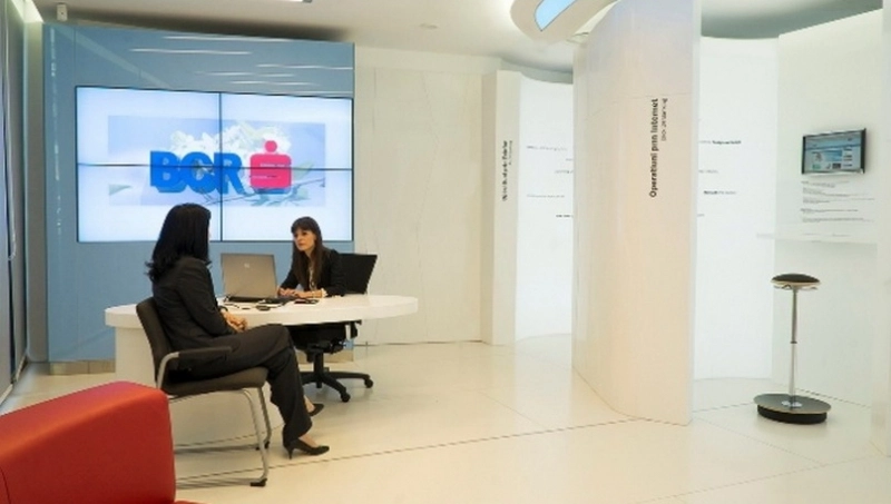 elevii-de-liceu-pot-participa-la-summer-job-in-bcr