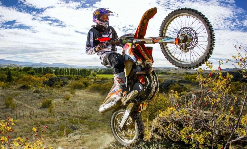etapa-din-campionatul-national-de-enduro-cross-la-rasnov
