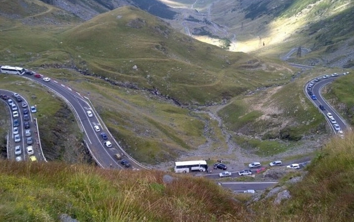 fara-circulatie-rutiera-petransfagarasan-sambata-10-ore-