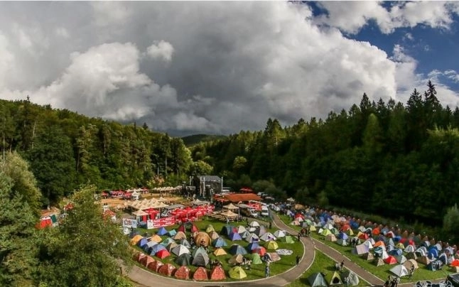 festivalul-rockstadt-extreme-fest-in-perioada-1013-august-2017-la-rasnov-