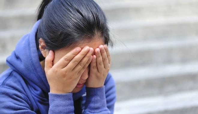 fetite-batute-si-infometate-de-propriul-tata-in-brasov