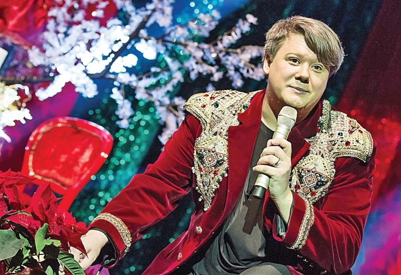 fuego-turneu-cu-20-de-costume-de-scena