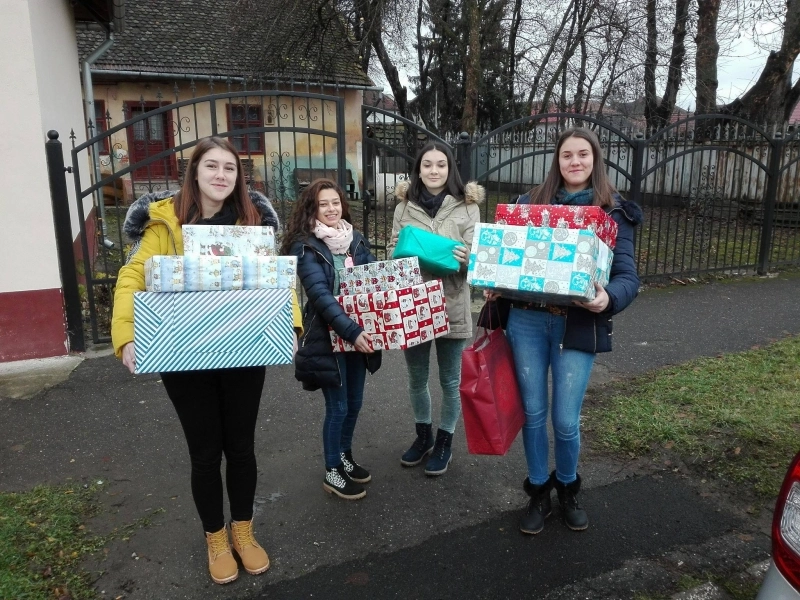 ghetute-noi-pentru-copiii-saraci-din-tara-fagarasului-in-dar-de-mos-nicolae-