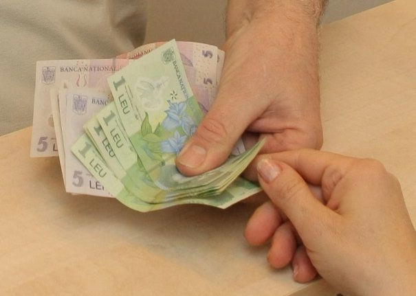 guvernul-majoreaza-salariul-minim-brut-garantat-de-la-1-ianuarie-2018