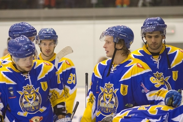 hochei-la-brasov-corona-wolves-meci-acasa-in-acest-weekend