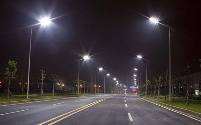 iluminat-cu-led-pe-bulevardul-victoriei