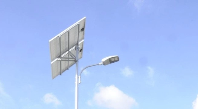 iluminatul-cu-panori-fotovoltaice-din-noua-distrus-de-oameni