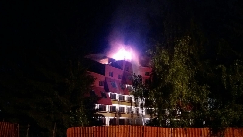 incendiu-de-proportii-in-poiana-brasov