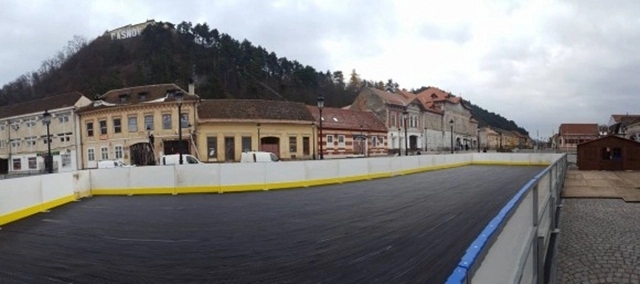 la-rasnov-orele-de-educatie-fizica-sau-mutat-pe-patinoar