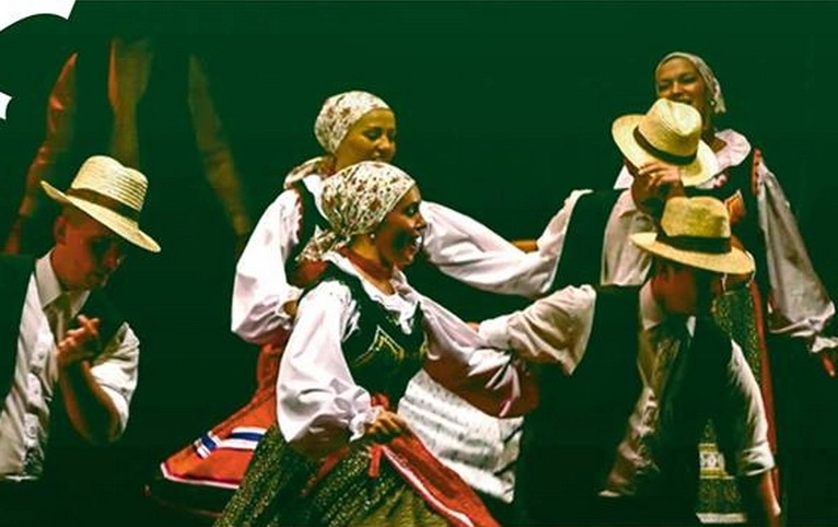 la-sacele-e-mare-sarbatoare-debuteaza-zilele-sfantul-mihai