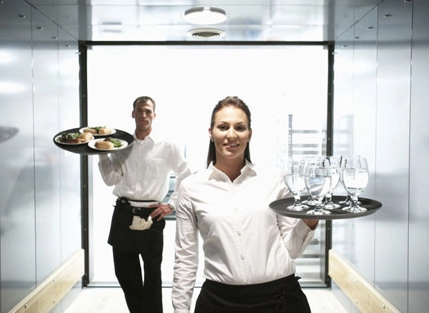 locuri-de-munca-in-horeca-puse-la-bataie-de-nemti